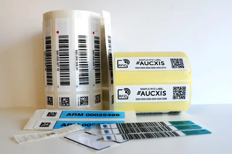 What are the benefits of using the RFID label for asset management?