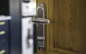 A Practical Guide to Matching Door Handles, Hinges, and Hardware