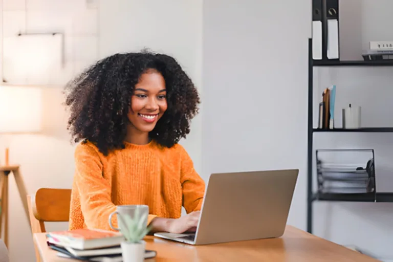 From Viral Curls to Repeat Customers: Startup Growth Strategies in the Deep Curly Market